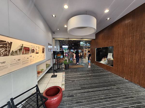 亞亞的大溪員工旅遊【捏陶篇】 (21).jpg