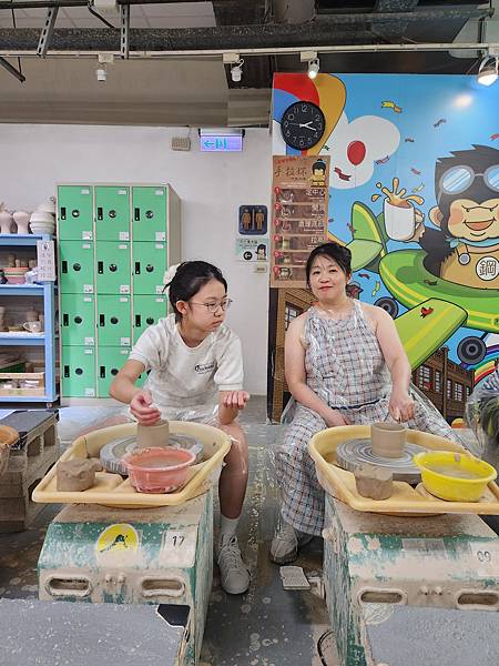 亞亞的大溪員工旅遊【捏陶篇】 (33).jpg