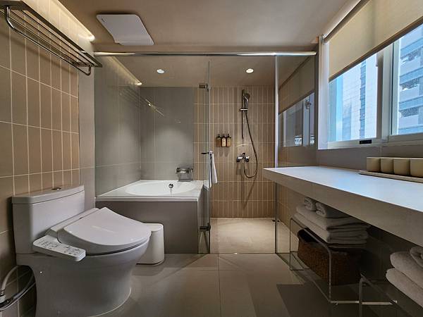 台北市樂爾公寓:標準四人房 (1).jpg