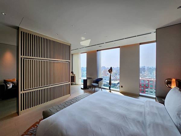台中市臺中勤美洲際酒店：1X1 King Premium Calligraphy Greenway View (1).jpg