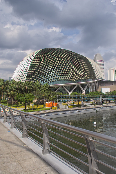 新加坡濱海藝術中心全景2.jpg