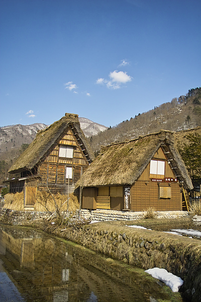 日本岐阜縣白川鄉合掌村水鏡.jpg