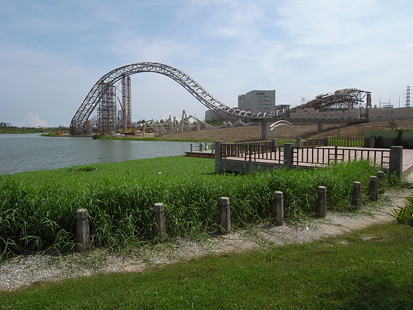 台南縣新市鄉台南園區南入口意象景觀 (3).JPG