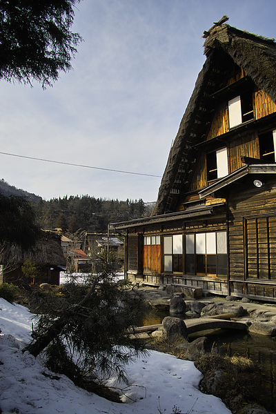 日本岐阜縣白川鄉合掌村雪的庭園.jpg