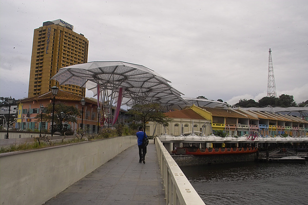 新加坡克拉碼頭渡橋.jpg