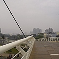 高雄市愛河之心橋面2.jpg