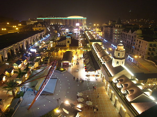 高雄縣大樹鄉義大世界街景夜景 (3).JPG