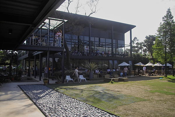 桃園縣平鎮市綠風草原餐廳主建築.jpg