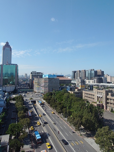 台北市喜來登大飯店行政樓首席客房窗外景致3.JPG