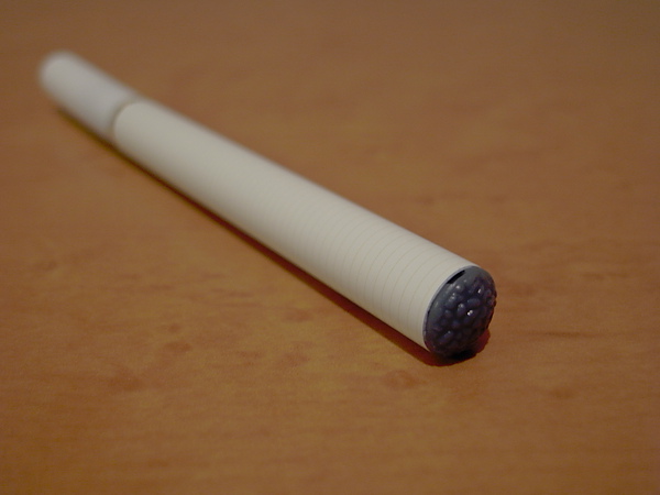日本電子煙MISMO本體近拍.JPG