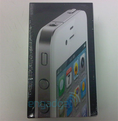 white-iphone-4-vodafone-main