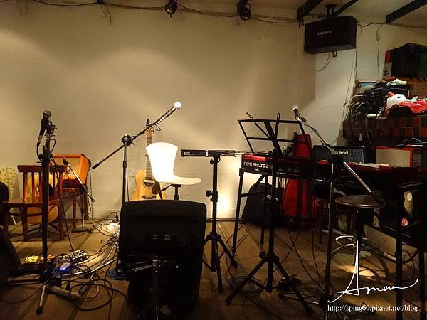 等待演出中 等待演出中