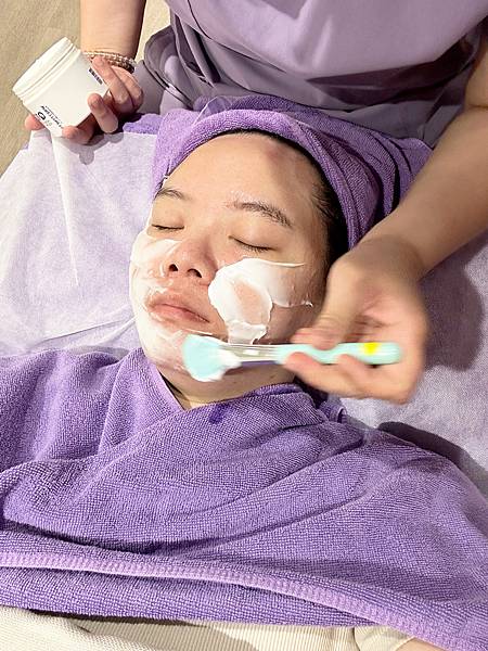 【醫美】除斑細緻毛孔推薦～台北愛爾麗診所分享-蜂巢皮秒心得分