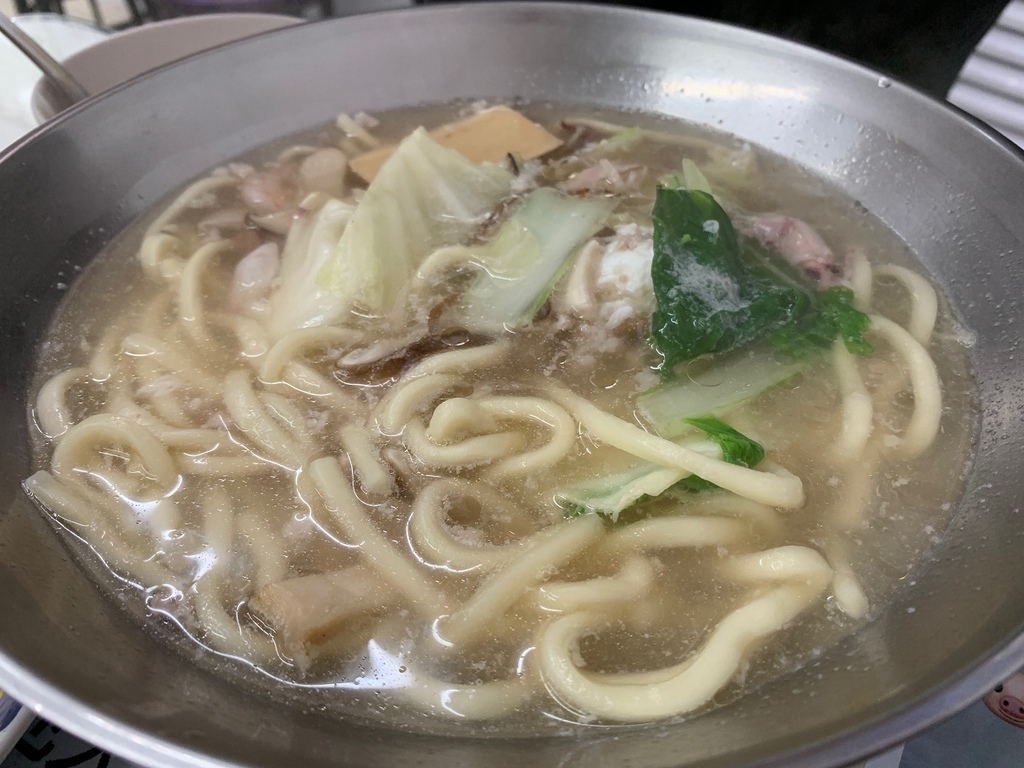 粥董 烏龍麵(台中四平店)｜洲際棒球場旁美食＊台中北屯