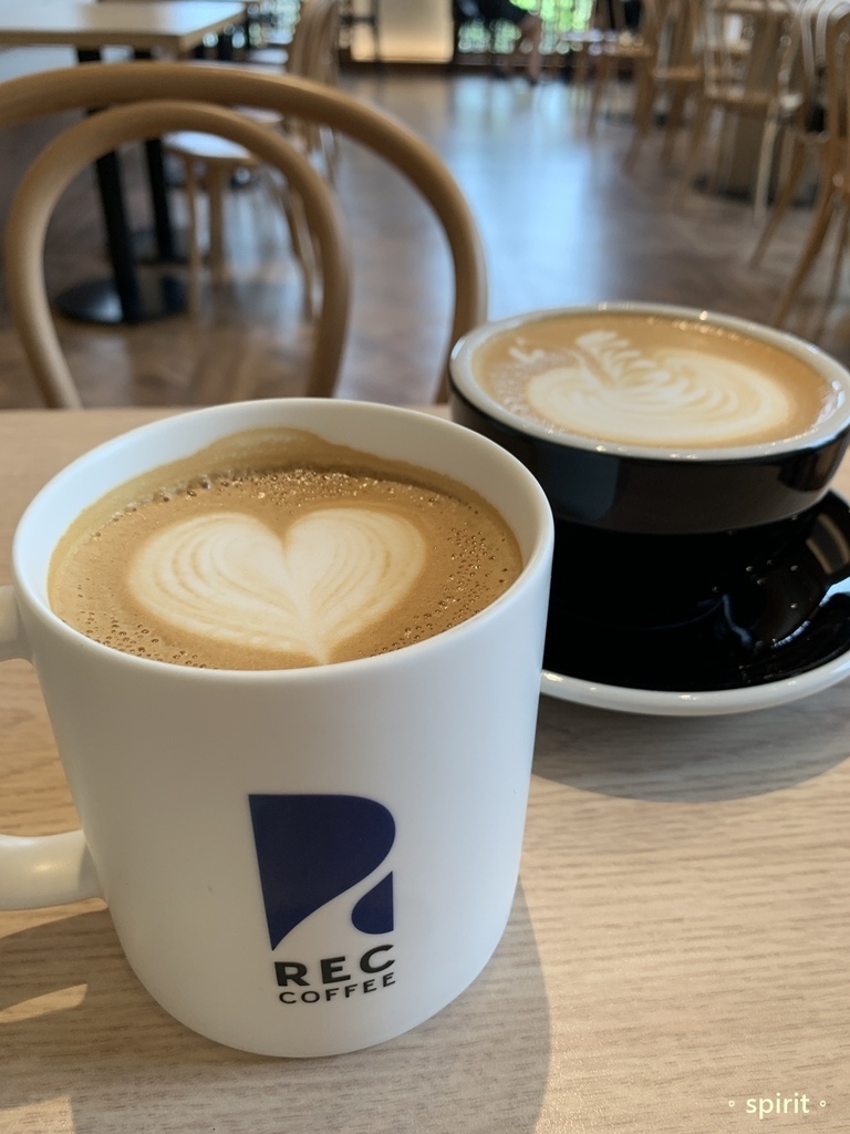 REC COFFEE 台中崇德店－來自日本福岡的冠軍咖啡｜洲