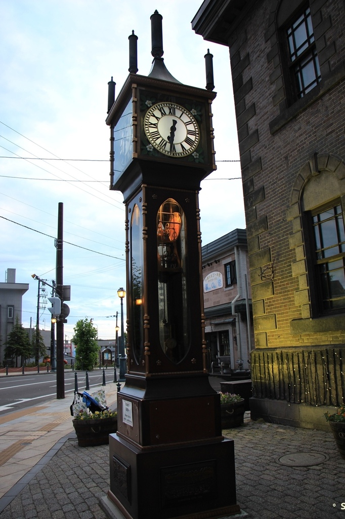 北海道親子夏日遊記(13)｜小樽景點－堺町通り商店街、六花亭