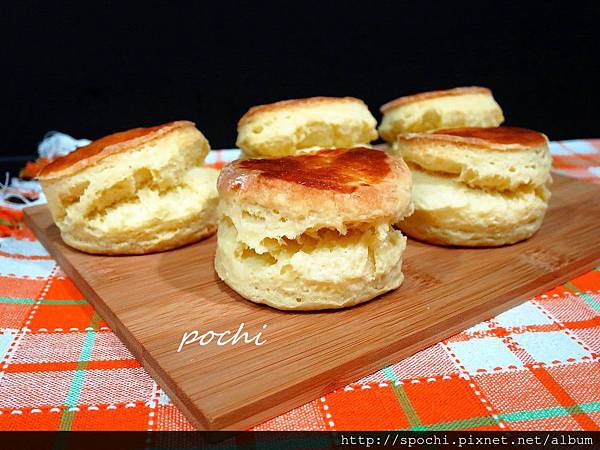 外酥內軟，蓬鬆濕潤的scone