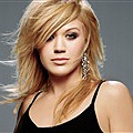 Kelly-Clarkson-15-thumb.jpg