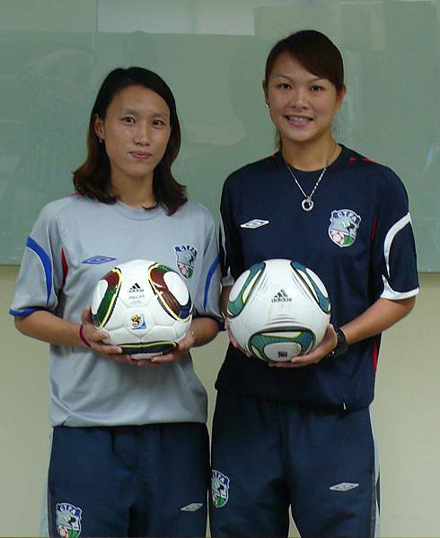 李雪華(左)、林玉惠.jpg 李雪華(左)、林玉惠.jpg
