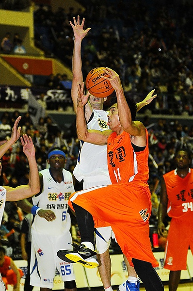 台灣飛人陳信安重返SBL 披璞園戰袍對抗老東家裕隆