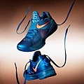 設計師Leo Chan就以水龍為靈感，設計了龍年款的Nike Zoom KD IV.JPG