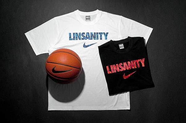 Nike Linsanity Pro Player Tee讓我們隨時提醒自己，相信，就會有力量；貫徹自己的信念，帶著永不放棄的精神去奮鬥，堅持信念，Just Do It