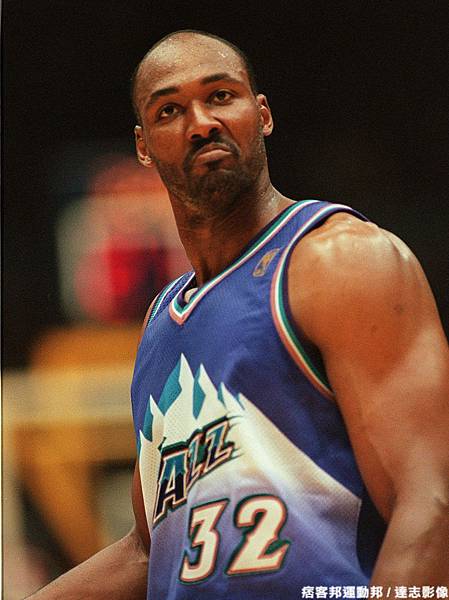 Karl Malone -- 共 6 次單場罰球次數超過 20 次