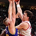 Arvydas Sabonis -- 共 1 次單場罰球次數超過 20 次