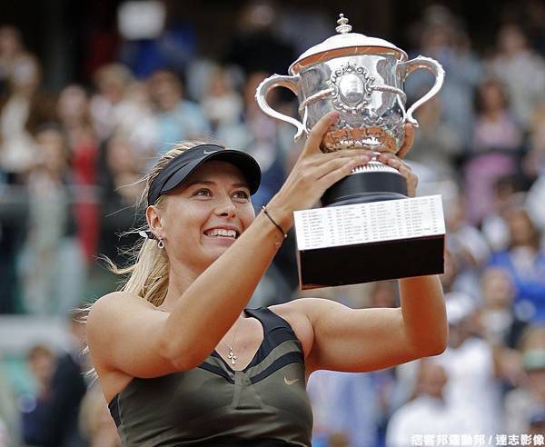 Sharapova 大豐收，搶下后座 奪回球后