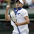 Andy Roddick 擊退 Jamie Baker 晉級