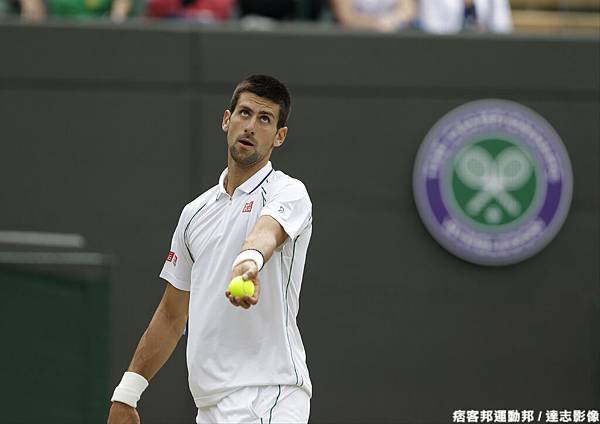 Djokovic 直落三擊退 Mayer ，晉級四強