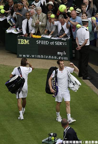 Murray 苦戰 Ferrer ，最終 Murray 晉級四強