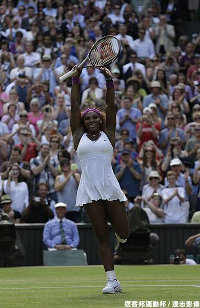 Serena Williams 直落二擊退 Azarenka ，挺進女單最終決賽