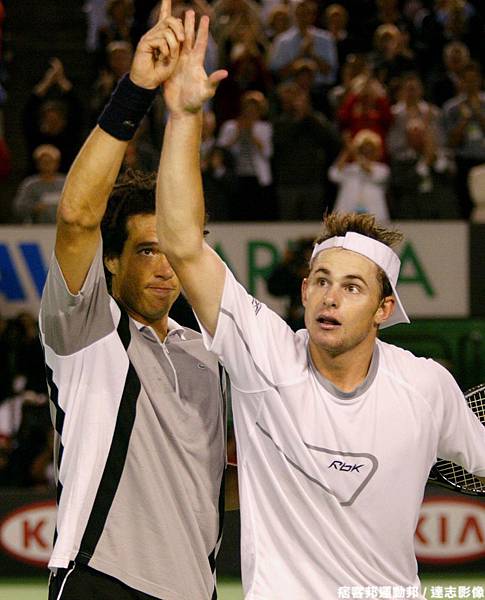 2003 年澳網 Roddick 經歷了一場超過五小時的比賽