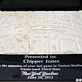 洋基隊贈與 Chipper Jones 的壘包近照