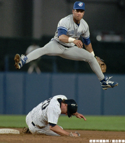 MLB--Roberto Alomar