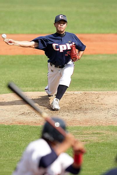 中華白先發手曾琮萱