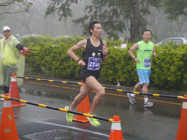 男子選手何盡平奪冠