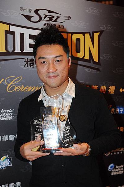 金酒林冠綸奪得年度進步獎在內的三項年度大獎，成為蔡文誠外最大的贏家