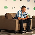 林書豪認真回答問題