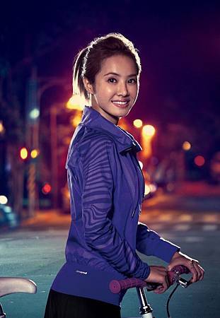 adidas 2013秋冬女性健身系列 x Jolin x Cycling_1