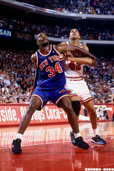 8、歐克利(Charles Oakley)