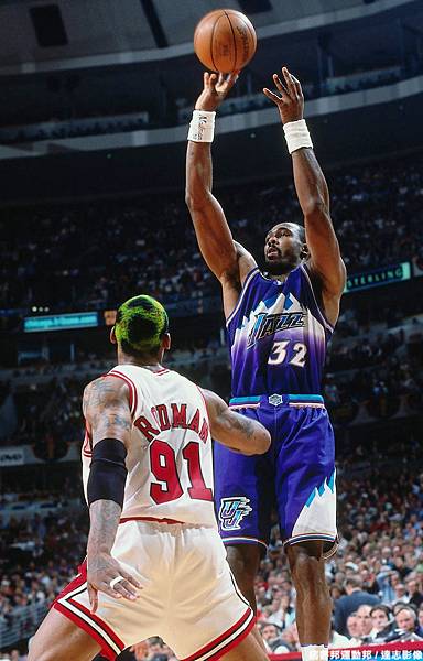 2.馬龍(Karl Malone)