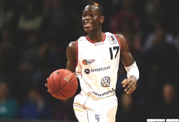 施羅德(Dennis Schroeder)，PG，德國