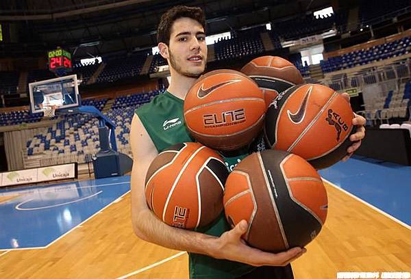 阿布內斯(Alex Abrines)，SG，西班牙