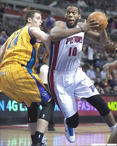 孟洛(Greg Monroe)