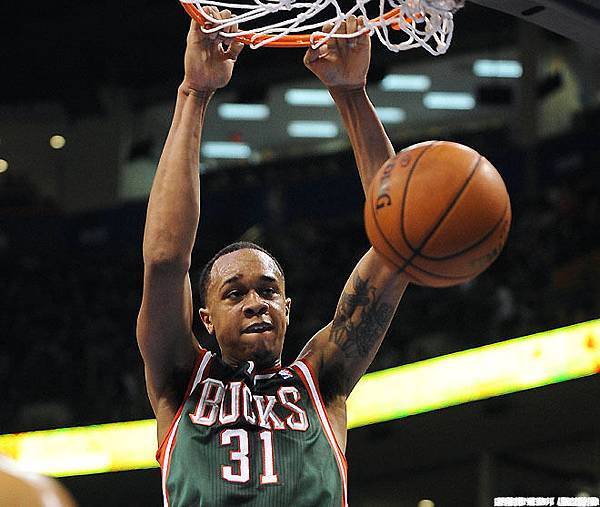 John Henson 密爾瓦基公鹿