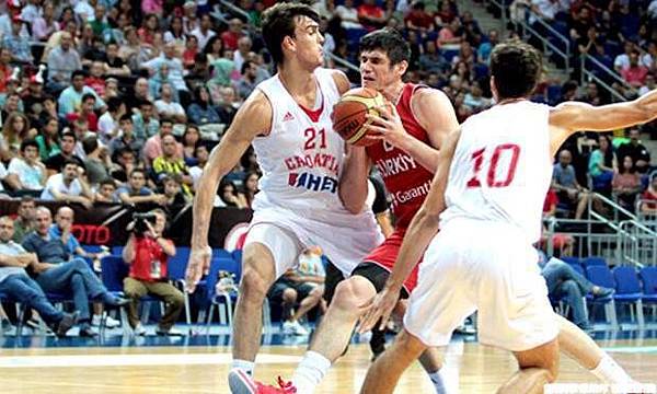 伊亞索瓦(Ersan Ilyasova)