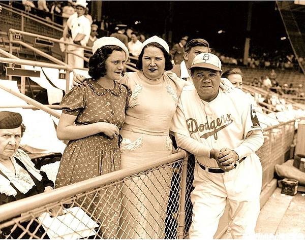 Babe Ruth和其妻女