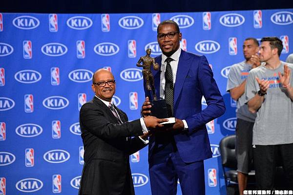 Kevin Durant獲年度MVP